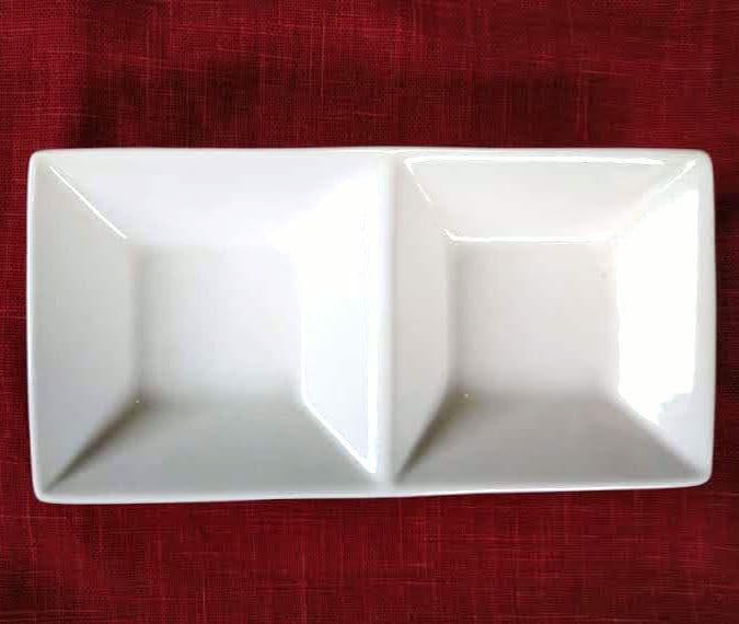 ♥パーティーに♥多種多様対応⬛嬉しい二つ仕切皿⬛新品・未使用7皿