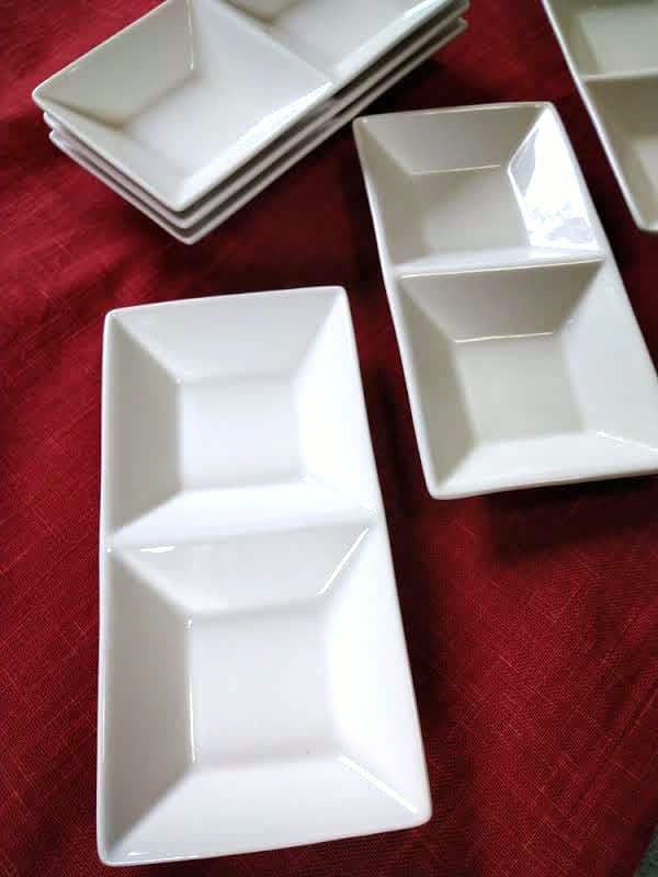 ♥パーティーに♥多種多様対応⬛嬉しい二つ仕切皿⬛新品・未使用7皿
