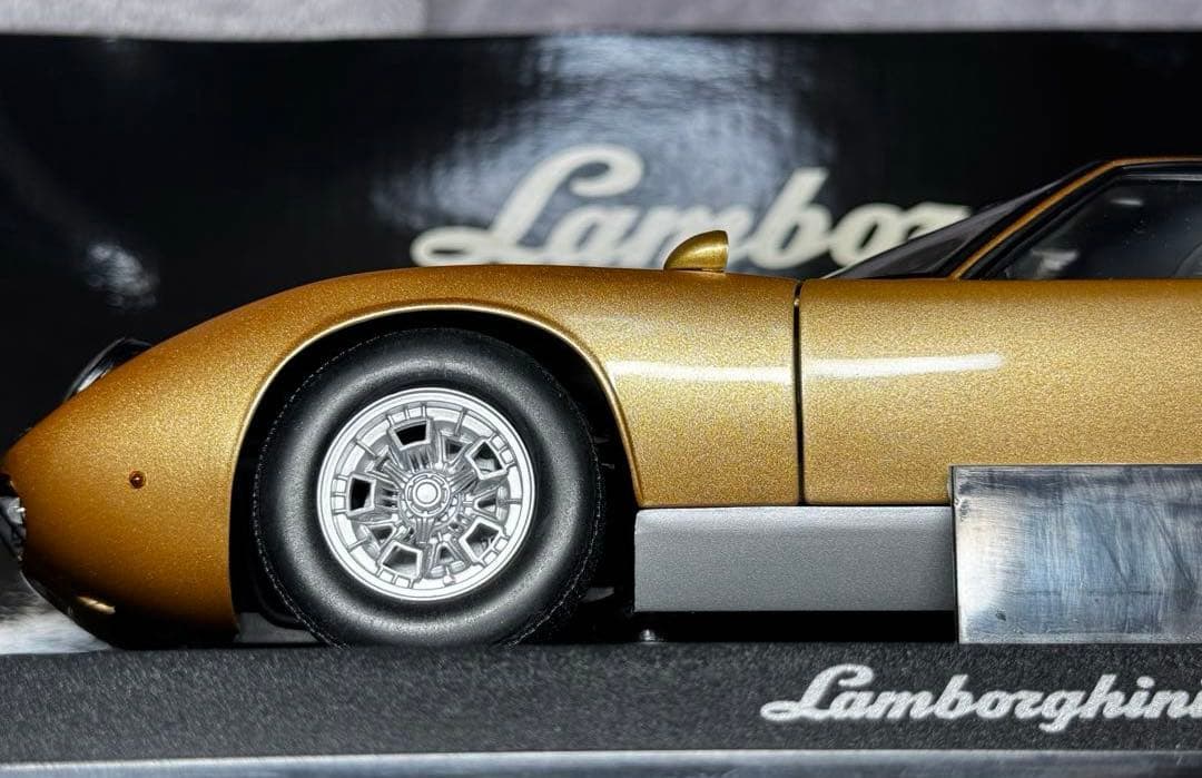 Miura P400 Limited Edition 1/1686 pc 京商