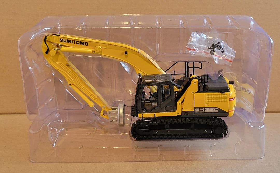 住友建機 マテルアルハンドリング仕様 SH250-7MH 1/50 ミニカー