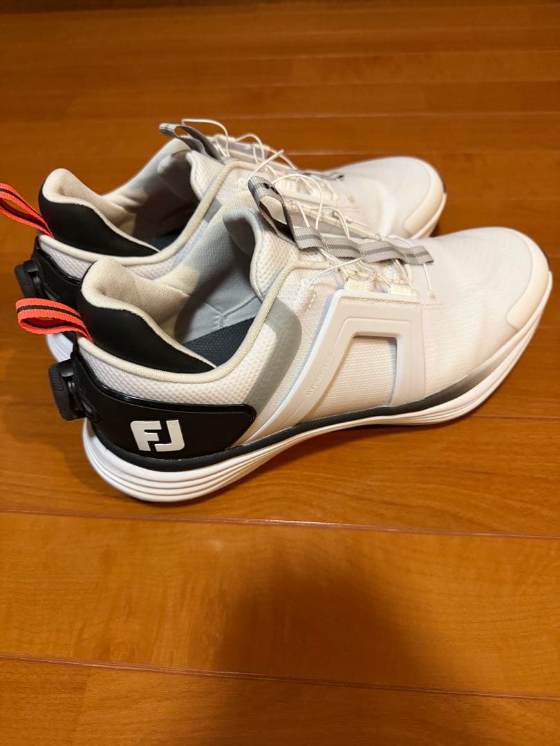 美品 1回着用　フットジョイ FootJoyハイパーフレックス BOA 白　27
