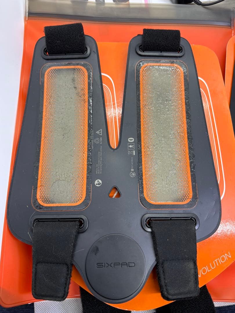 【月末限定セール】【美品】SIXPAD レッグベルト