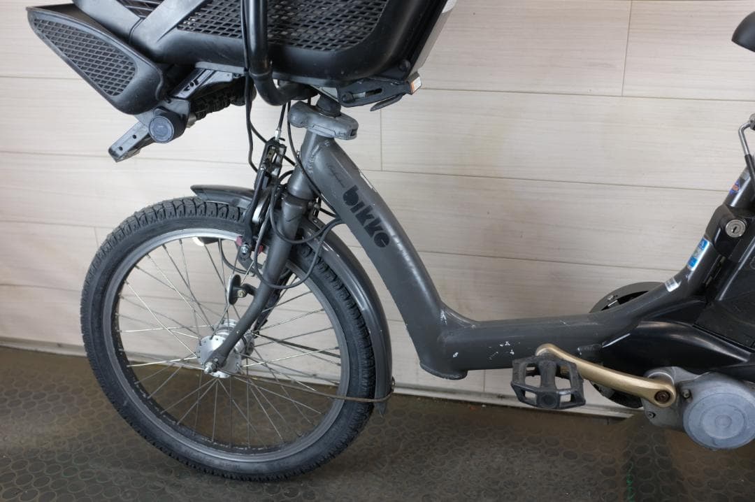 BS 　Bikke　20インチ　3段　8.9Ah（5点灯）充電器あり