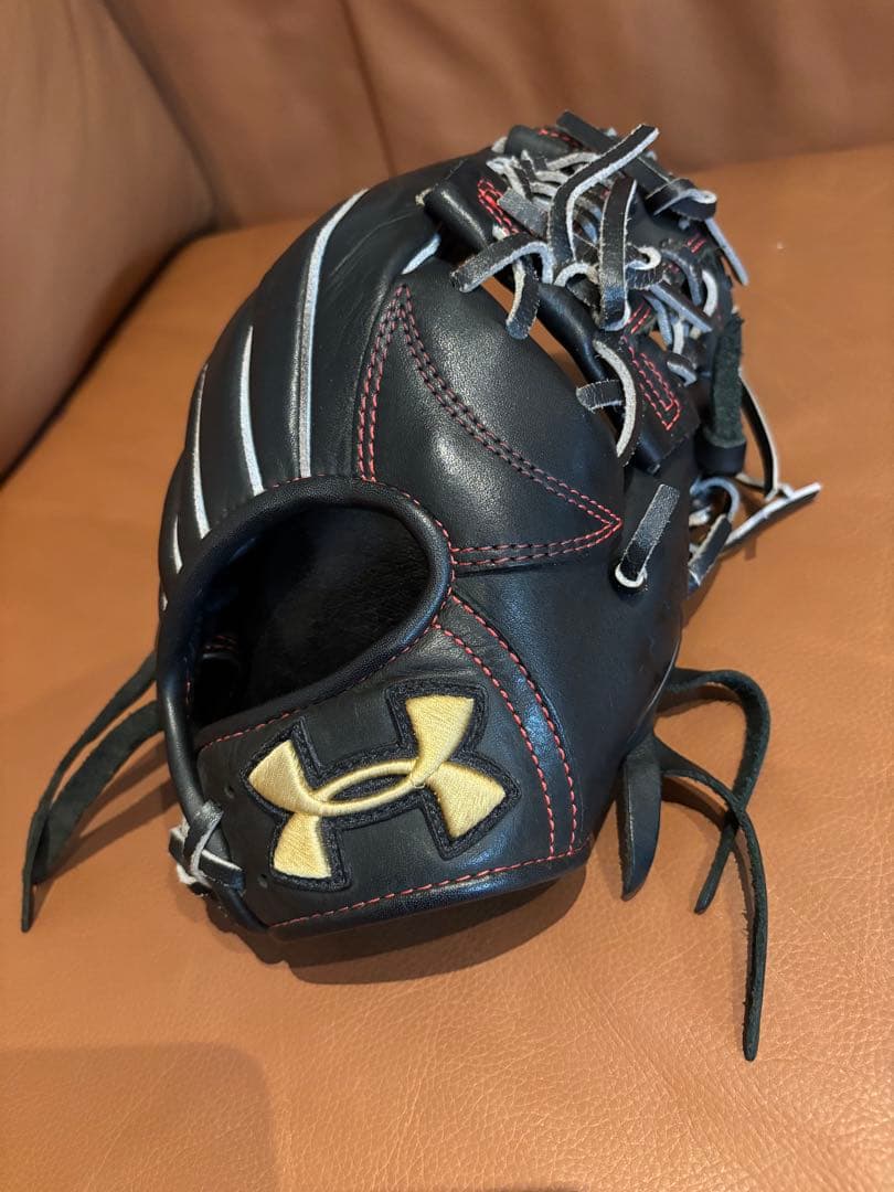 Under Armour 軟式野球グローブ 黒