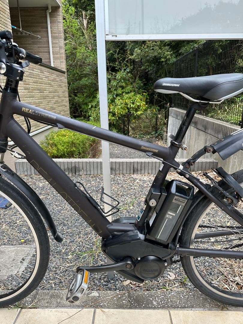リアルストリーム　１５.４Ah(８速) 電動自転車　クロスバイク