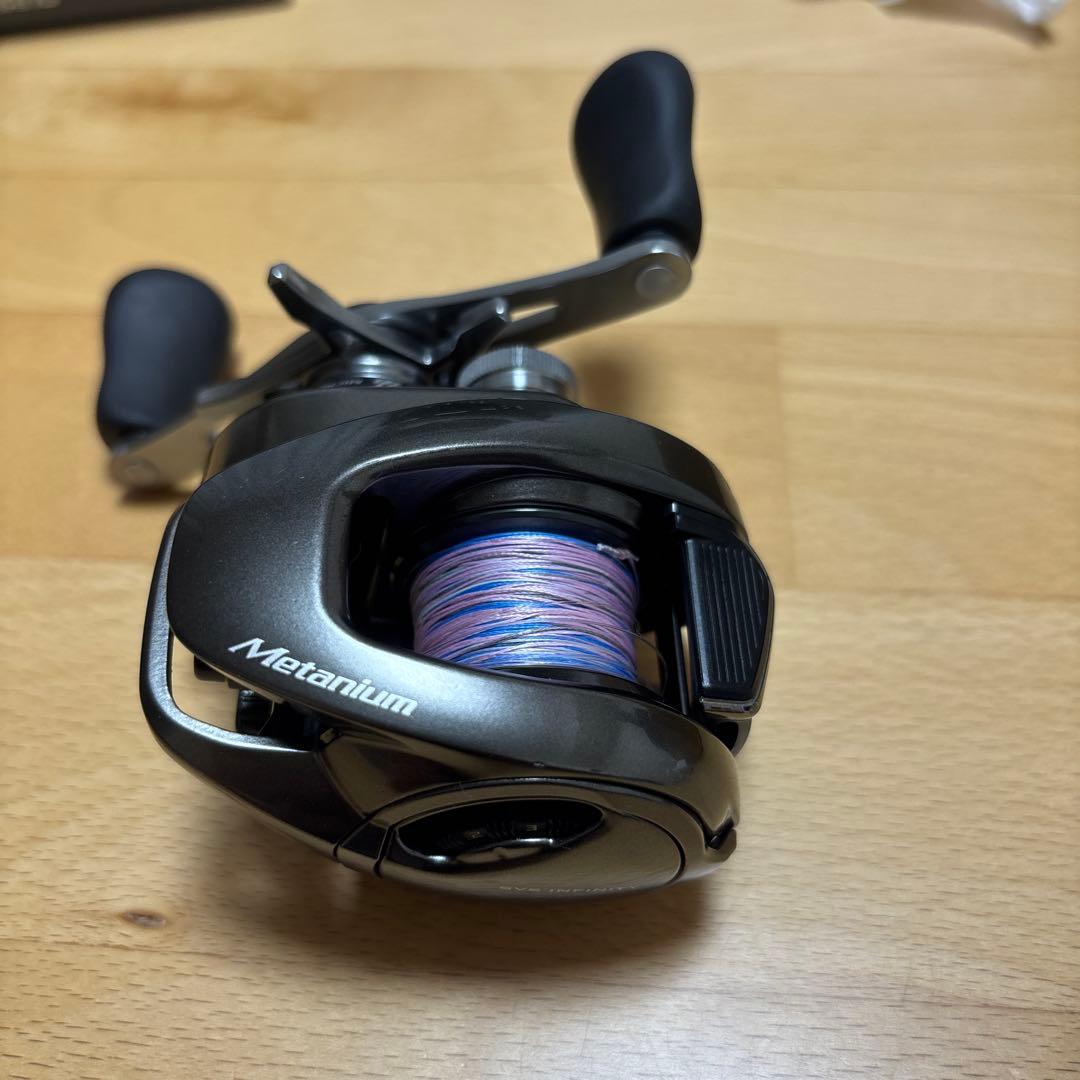 20メタニウムXG 右巻き ベイトリール 箱付き