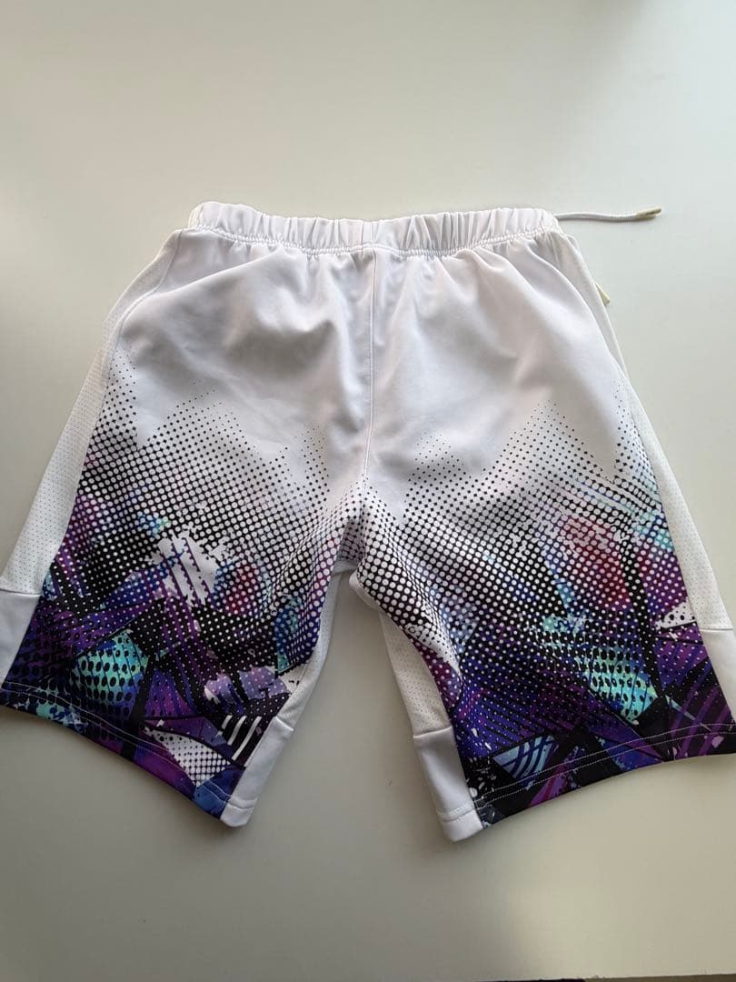 YONEX ハーフパンツ Ｌサイズ 廃盤商品