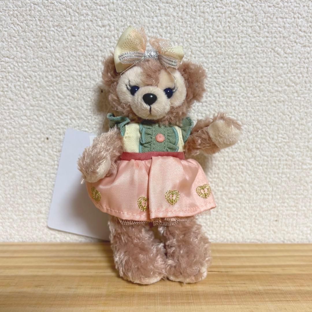 ダッフィー フロムオールオブアス　ぬいぐるみバッジ　ステラルー　リーナベル
