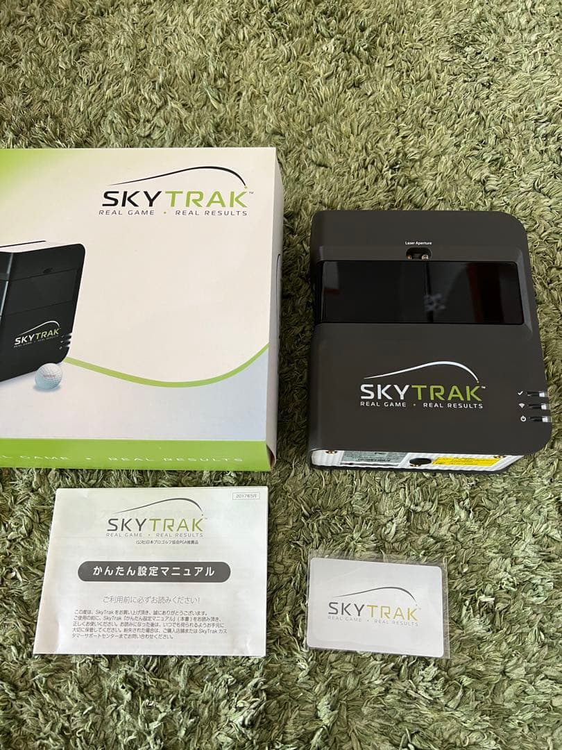 【美品】Sky trak スカイトラック　弾道測定器　シミュレーションゴルフ