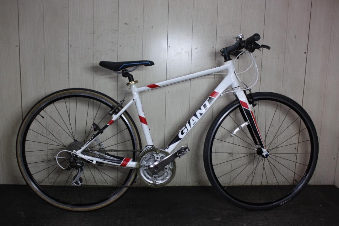 GIANT CROSTAR 700C アルミ 24速 470mm クロスバイク