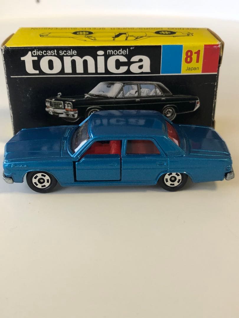 トミカ 黒箱日産プレジデント1/67ミニカー