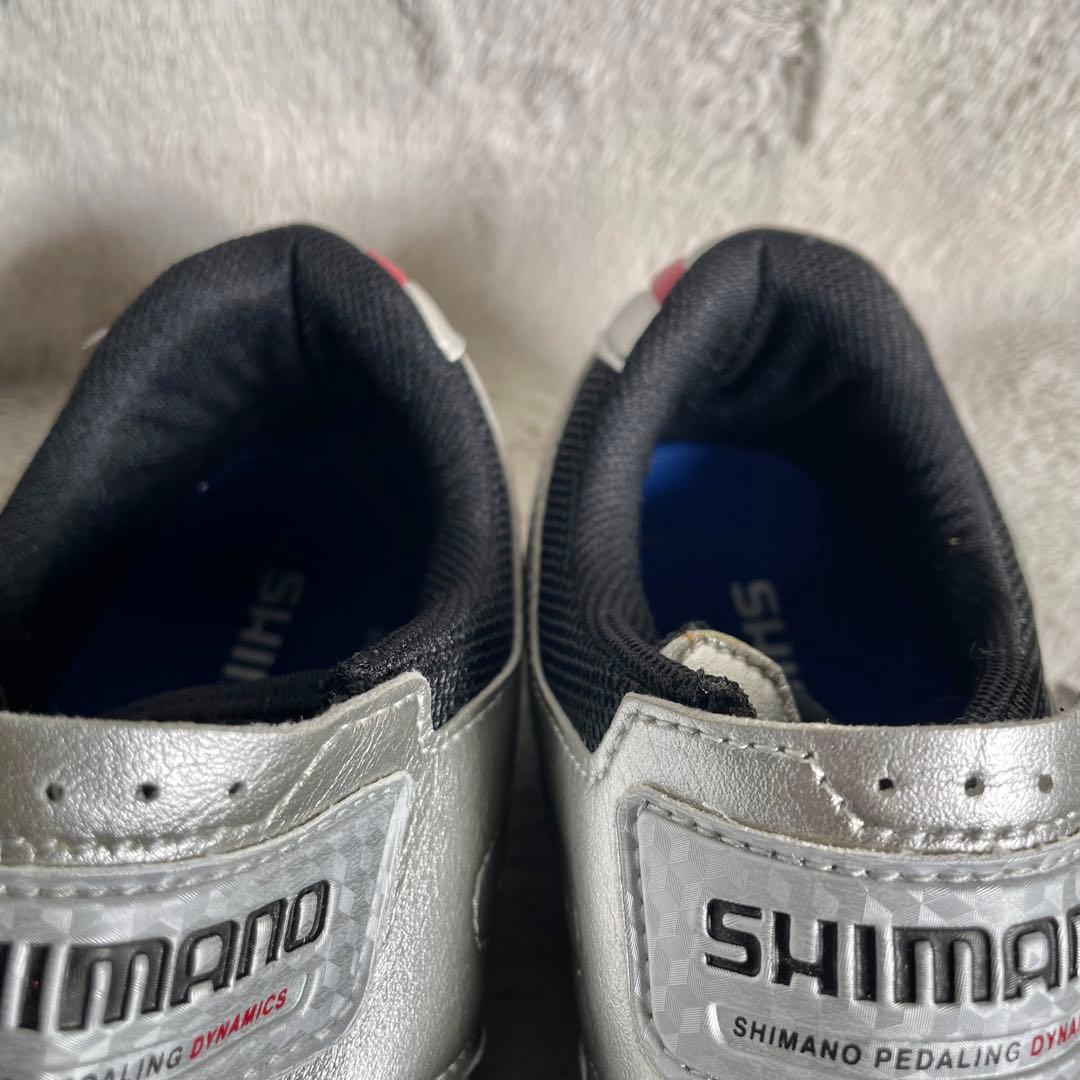 ほぼ未使用❗️SHIMANO R086 自転車シューズ シルバー/ブラック/レッド