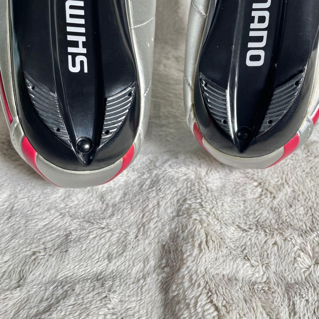 ほぼ未使用❗️SHIMANO R086 自転車シューズ シルバー/ブラック/レッド
