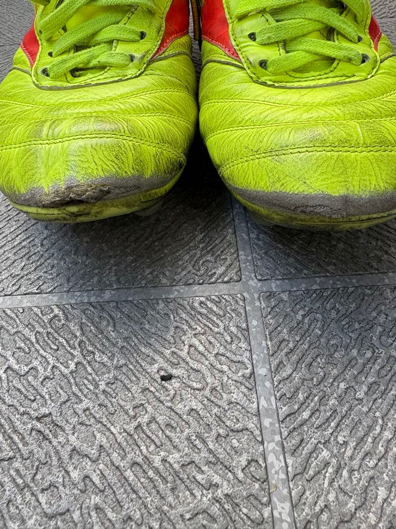 Mizuno サッカーシューズ イエロー/レッド