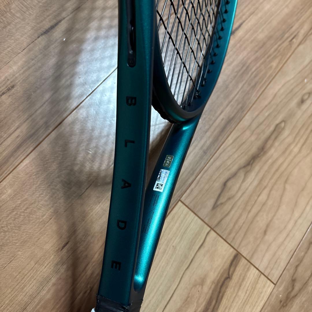 BLADE 100 V9.0 G2 テニスラケット
