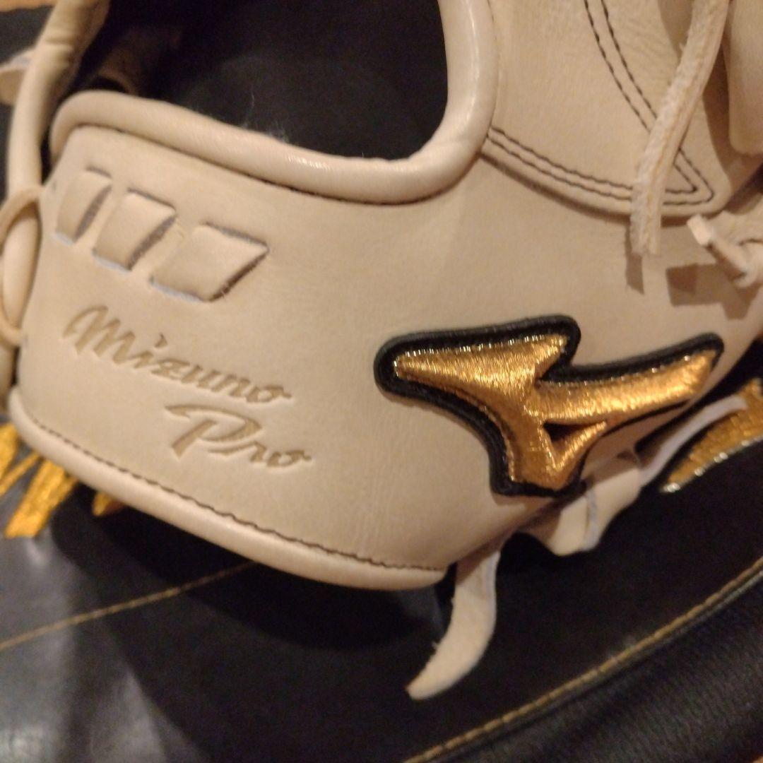 Mizuno Pro軟式 ベージュレザーグローブ 右投げ用