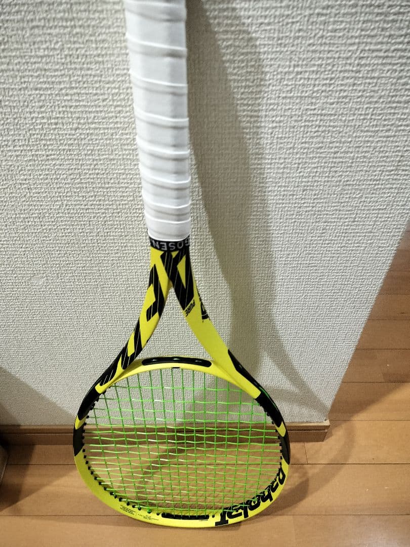 Babolat Pure Aero ピュアアエロ　テニスラケット