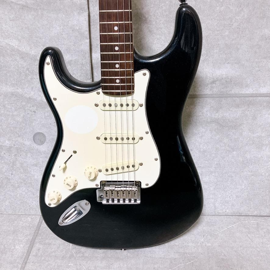 Squier スタンダード ストラトキャスター エレキギター レフティ 美品