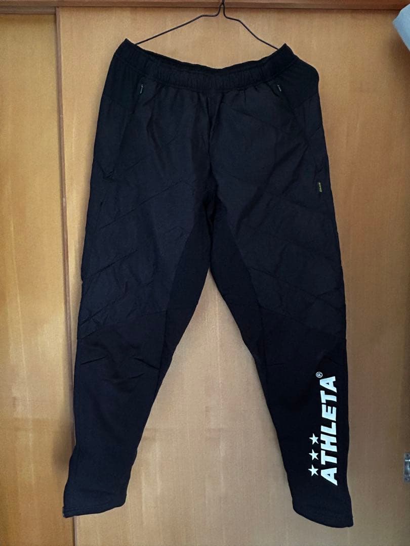 ATHLETA中綿ウォームウェア上下セット 黒 サイズＬ