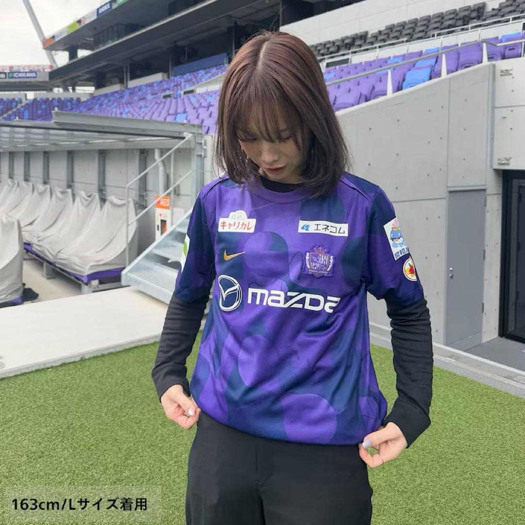 （大迫敬介サイン入り）サンフレッチェ　プレマッチトップ