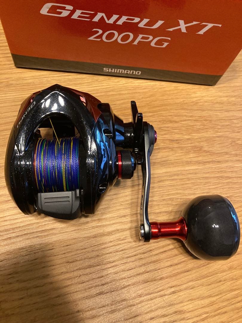 未使用品　シマノ ゲンプウXT 200PG 右ハンドル　タコ釣り