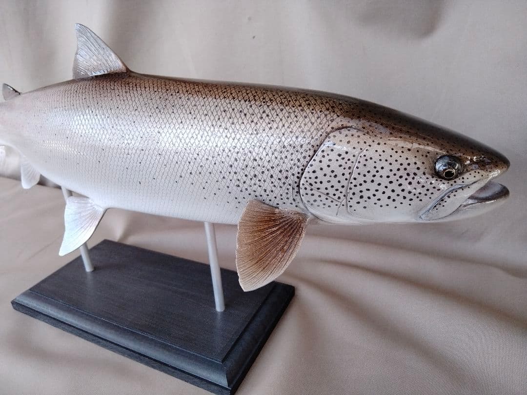 ハンドメイド　46cmイトウ フィギュア　レプリカ　ルアー釣り　プレゼントに