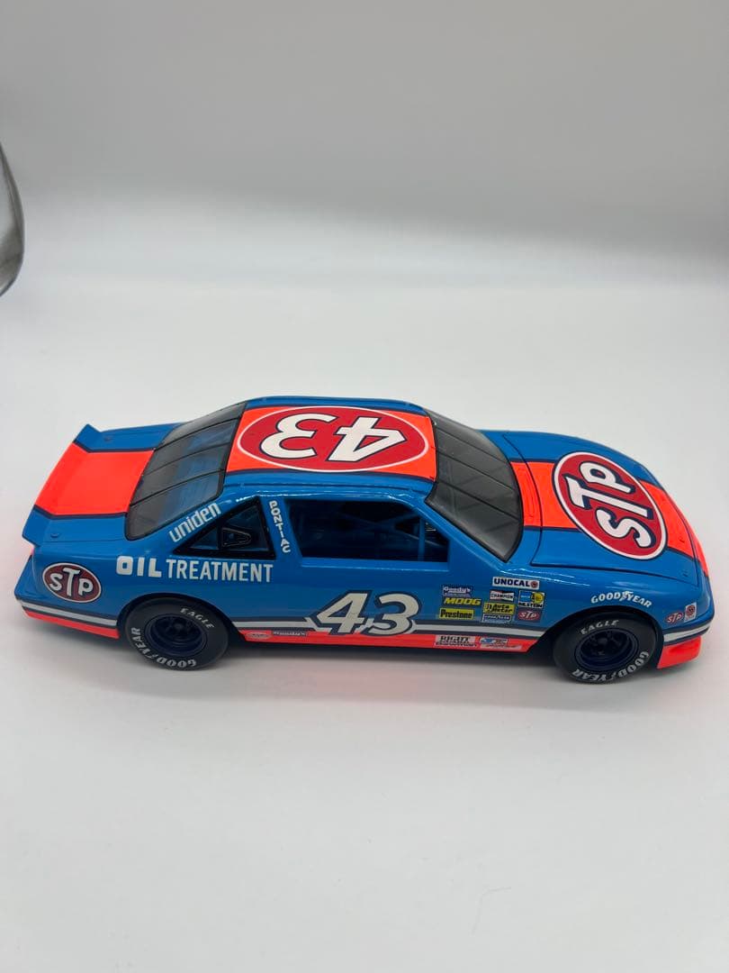No460ミニカー1/18箱ありRICHARD PETTY STP GRAND