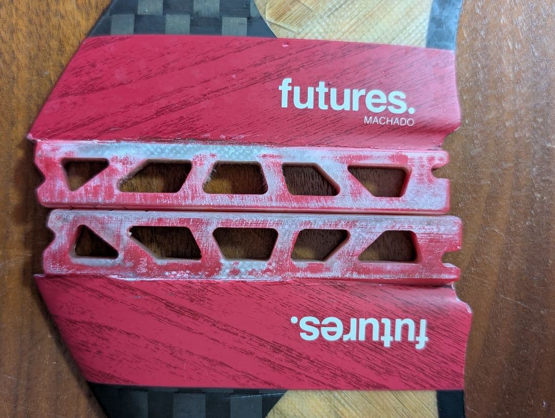 Futures ロブマチャド 2+1 フィンセット（ケース付き）