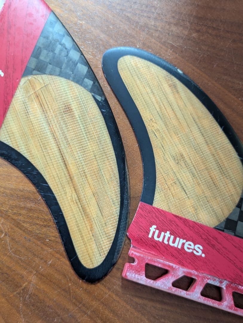 Futures ロブマチャド 2+1 フィンセット（ケース付き）