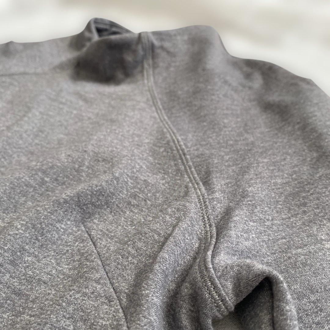 ルルレモン　lululemon グレー ハイネックジャケット サイドポケット付き