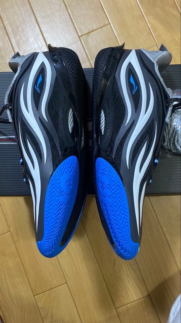 Wade 808 5 Ultra V2 リーニンウェイド　27.5㌢US10