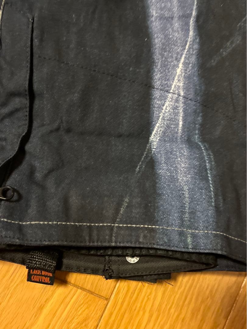 スノーボードパンツ