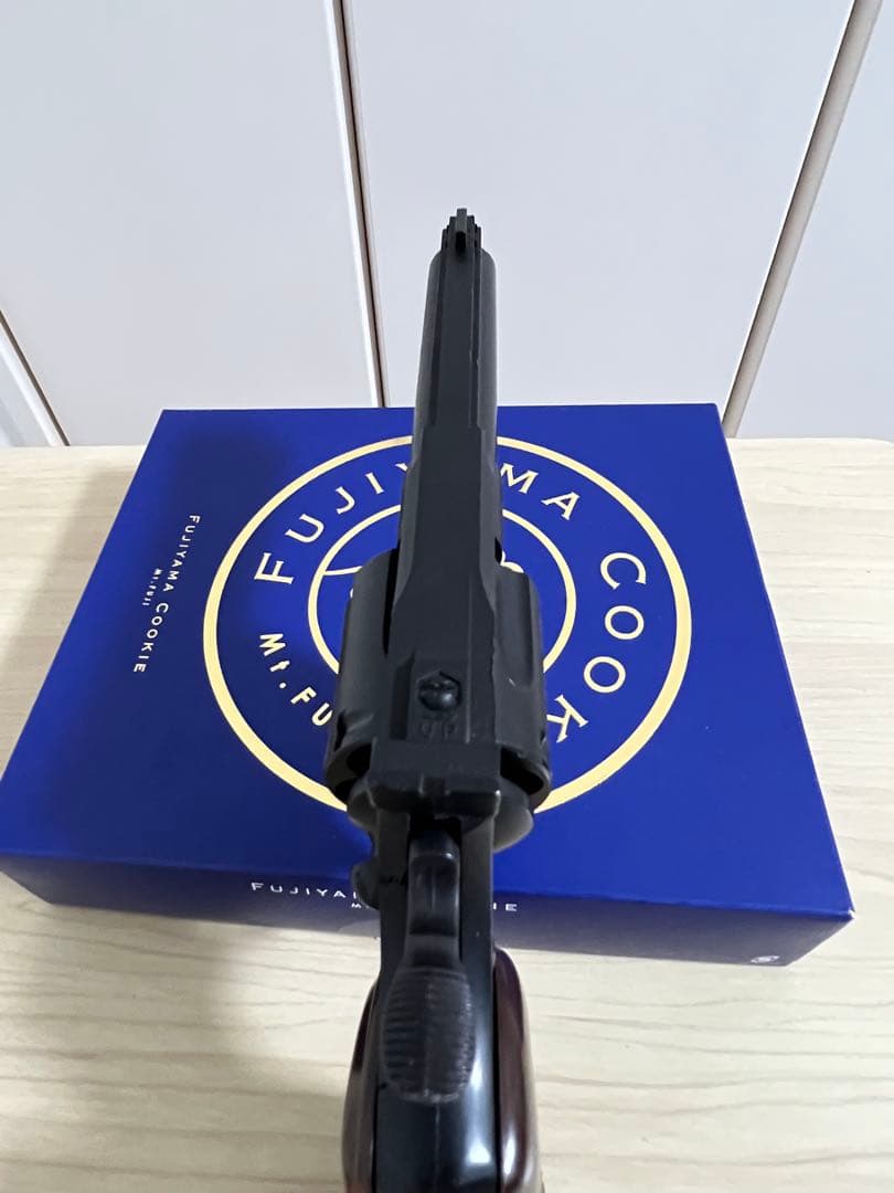 コクサイ製　パイソン357マグナム 樹脂製モデルガン