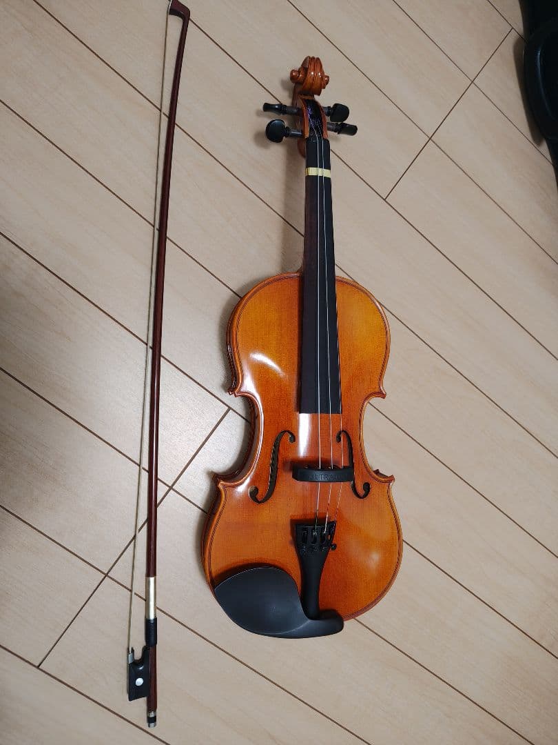 バイオリン　ケース 肩当て 松ヤニミュート　Eastman　2009年製　4/4