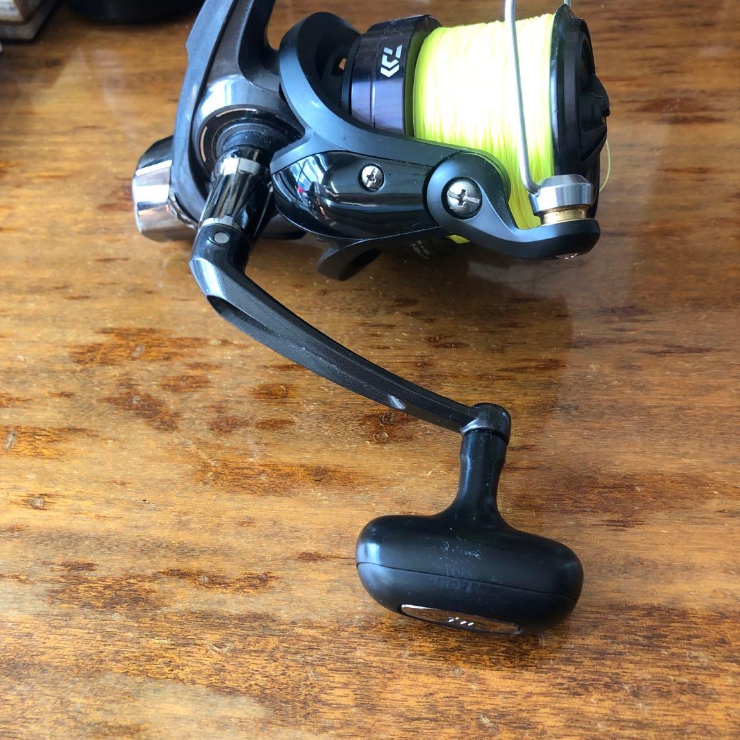 超美品Daiwa 17クロスキャスト4000 2機スピニングリール