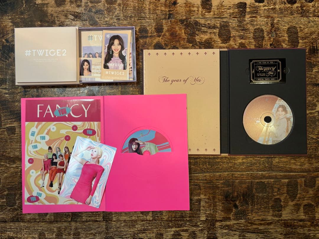 TWICE アルバム・トレカセット