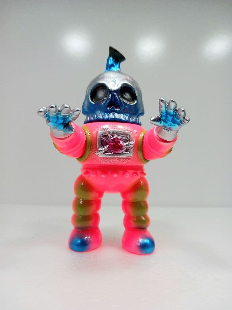 Kenth toy works ASTRO SKULLBOT ソフビ