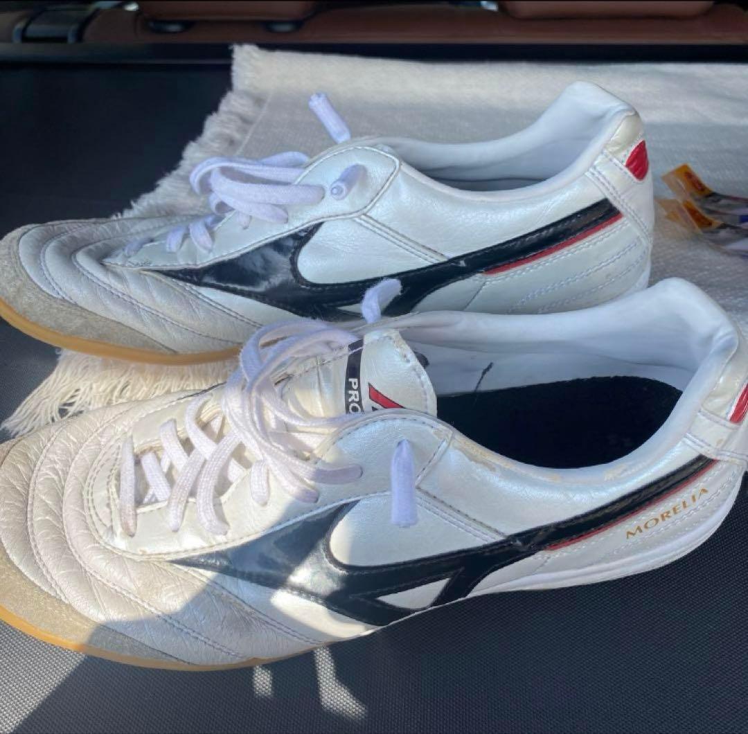 Mizuno Morelia サッカーシューズ ホワイト/ブラック/レッド　27