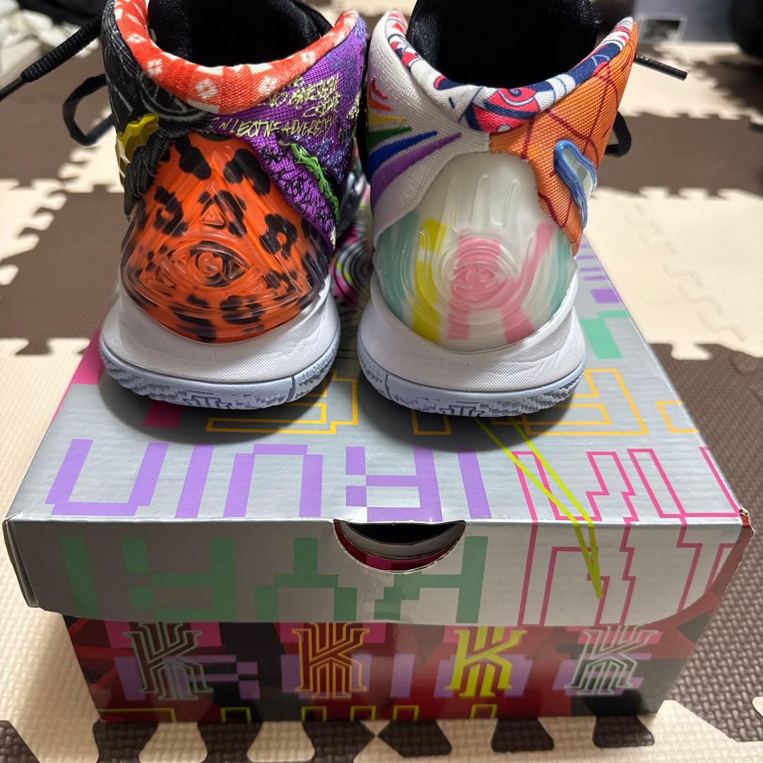 専用　Nike カイブリッド　バスケットボールシューズ マルチカラー