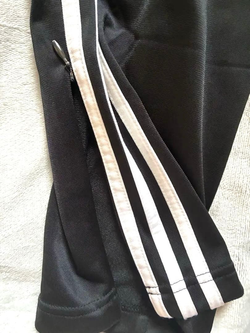 adidas ブラック トラックスーツ 上下セット　サイズ違い