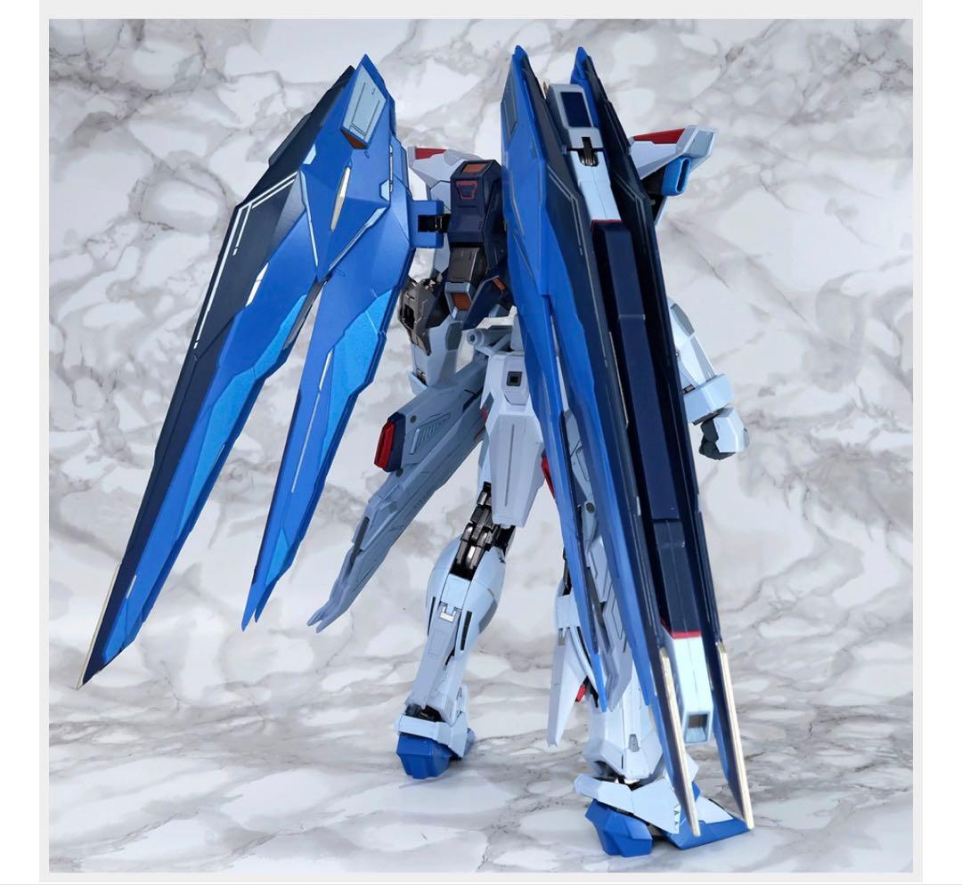 新品未開封 メタルビルド フリーダムガンダム スノースパークル