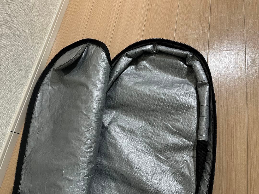 HIC サーフボードケース