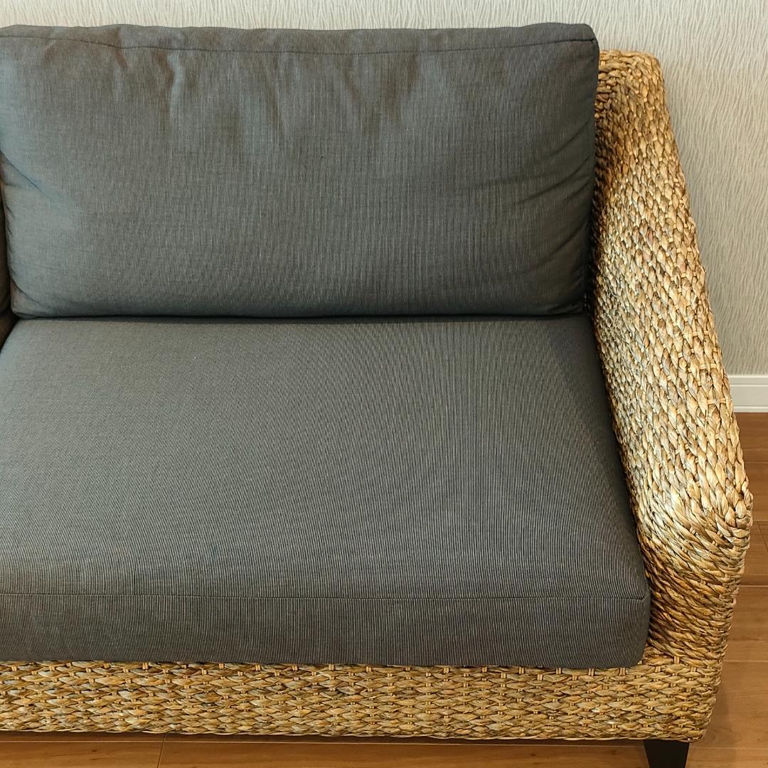 〈美品〉アジアン家具　パフォーマックス　３人掛けソファ　クッション付き