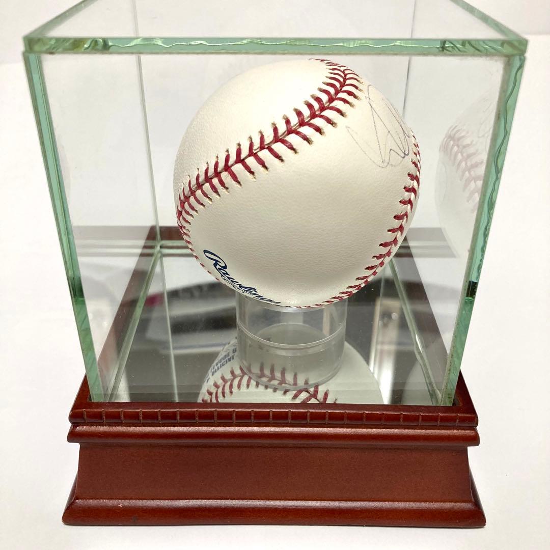 イチロー 選手　直筆サイン　MLB公式球　ガラスケース(紫外線保護)付