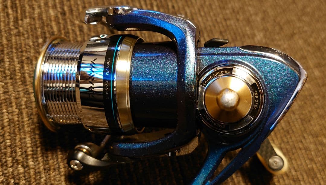 美品ダイワ10エメラルダス INF 2506W ZPIアンカーフィン ボーンノブ