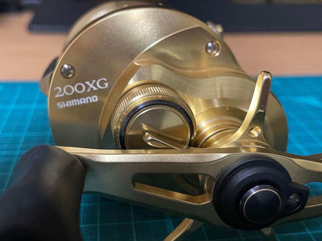 美品！ シマノ　22 カルカッタコンクエスト 200XG