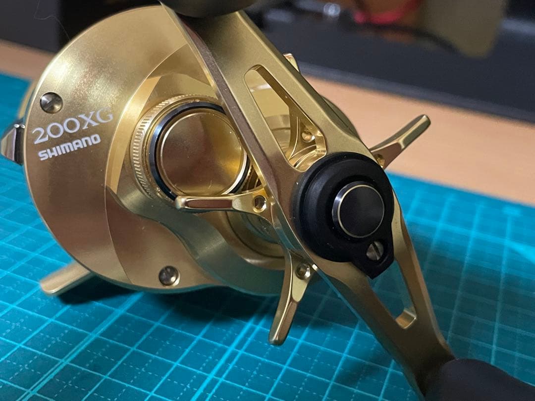 美品！ シマノ　22 カルカッタコンクエスト 200XG