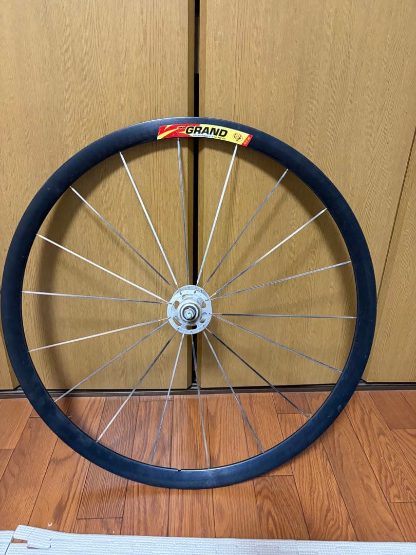 最低価格スタート　ピスト　フロントホイール　kalavinka