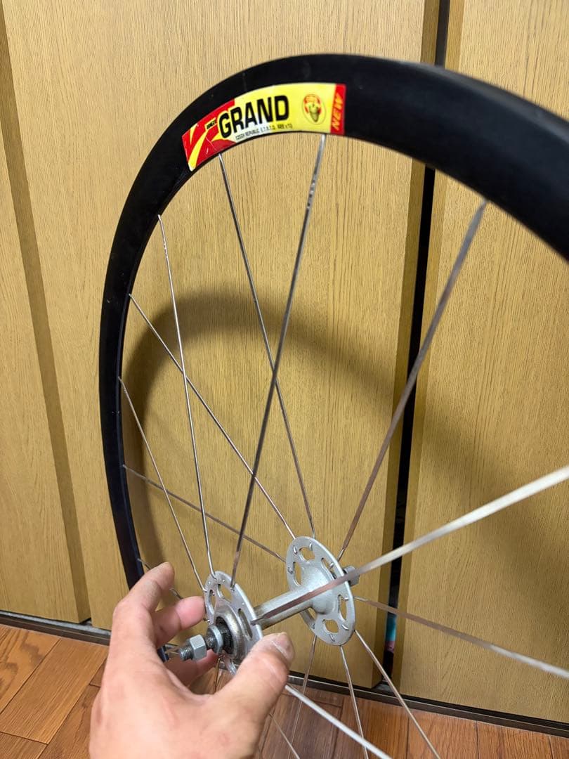 最低価格スタート　ピスト　フロントホイール　kalavinka
