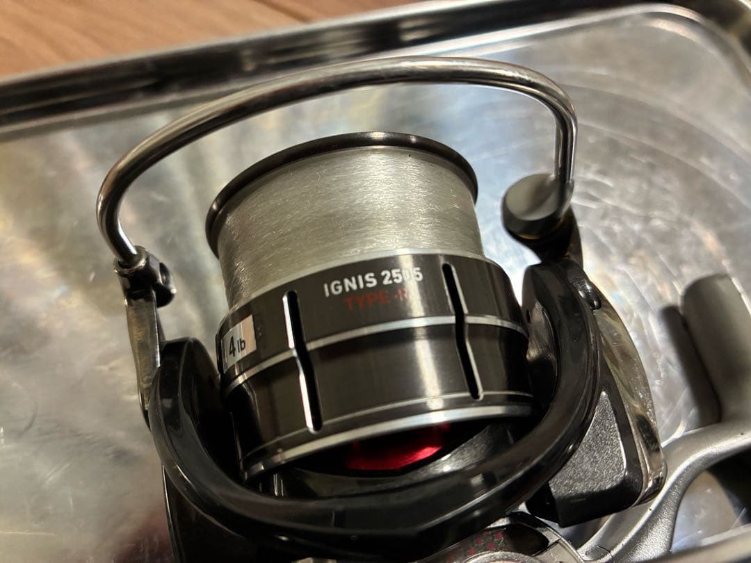 専用　ダイワ IGNIS 2505 スピニングリール